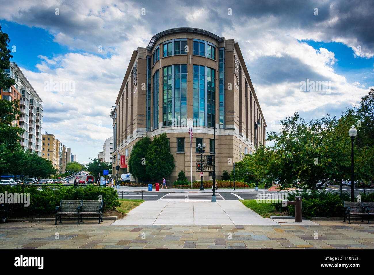 Washington Circle Park, and buildings in Washington, DC Stock Photo Alamy