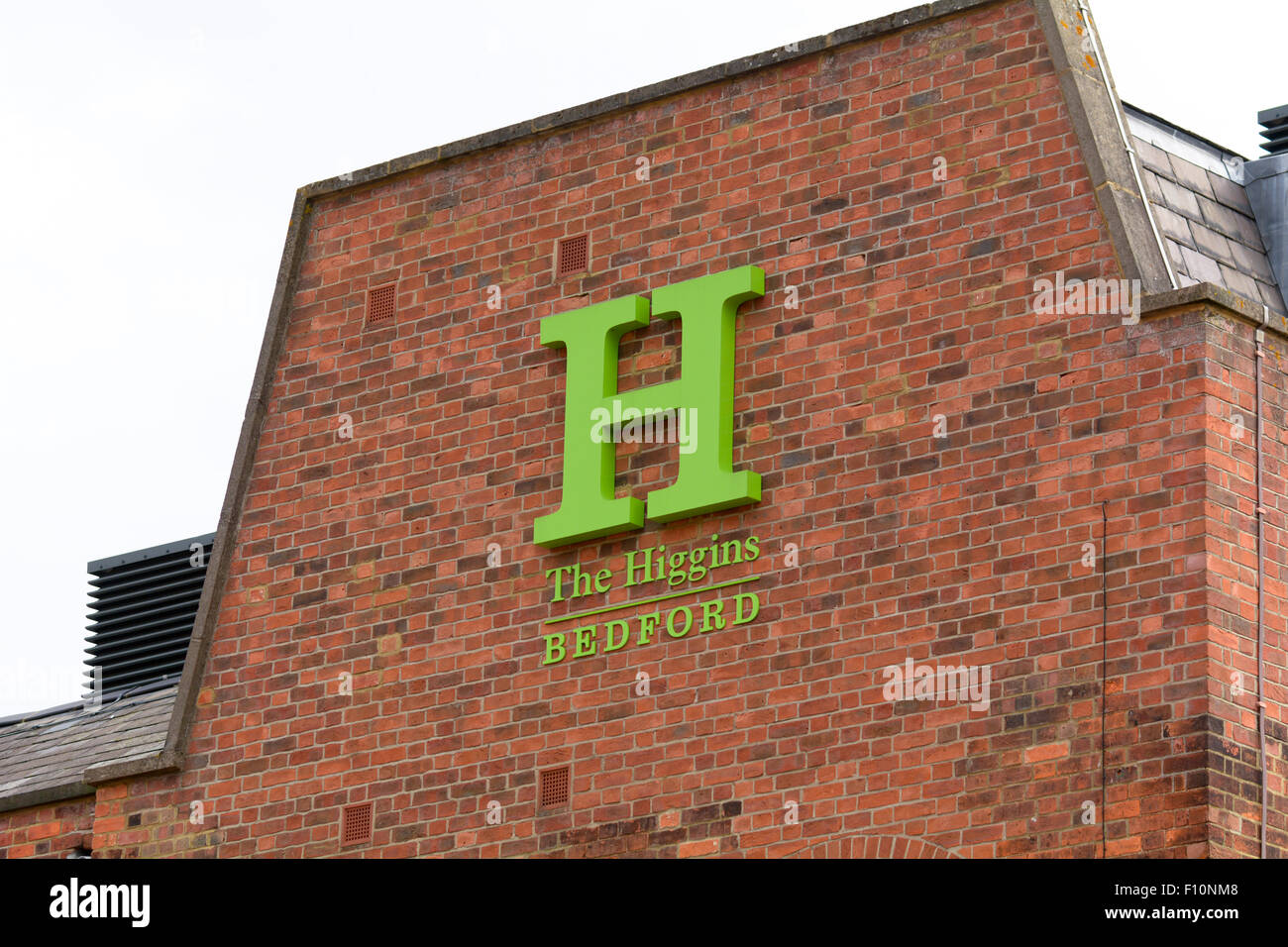 The Higgins Museum and Gallery sign and logo in Bedford, Bedfordshire ...