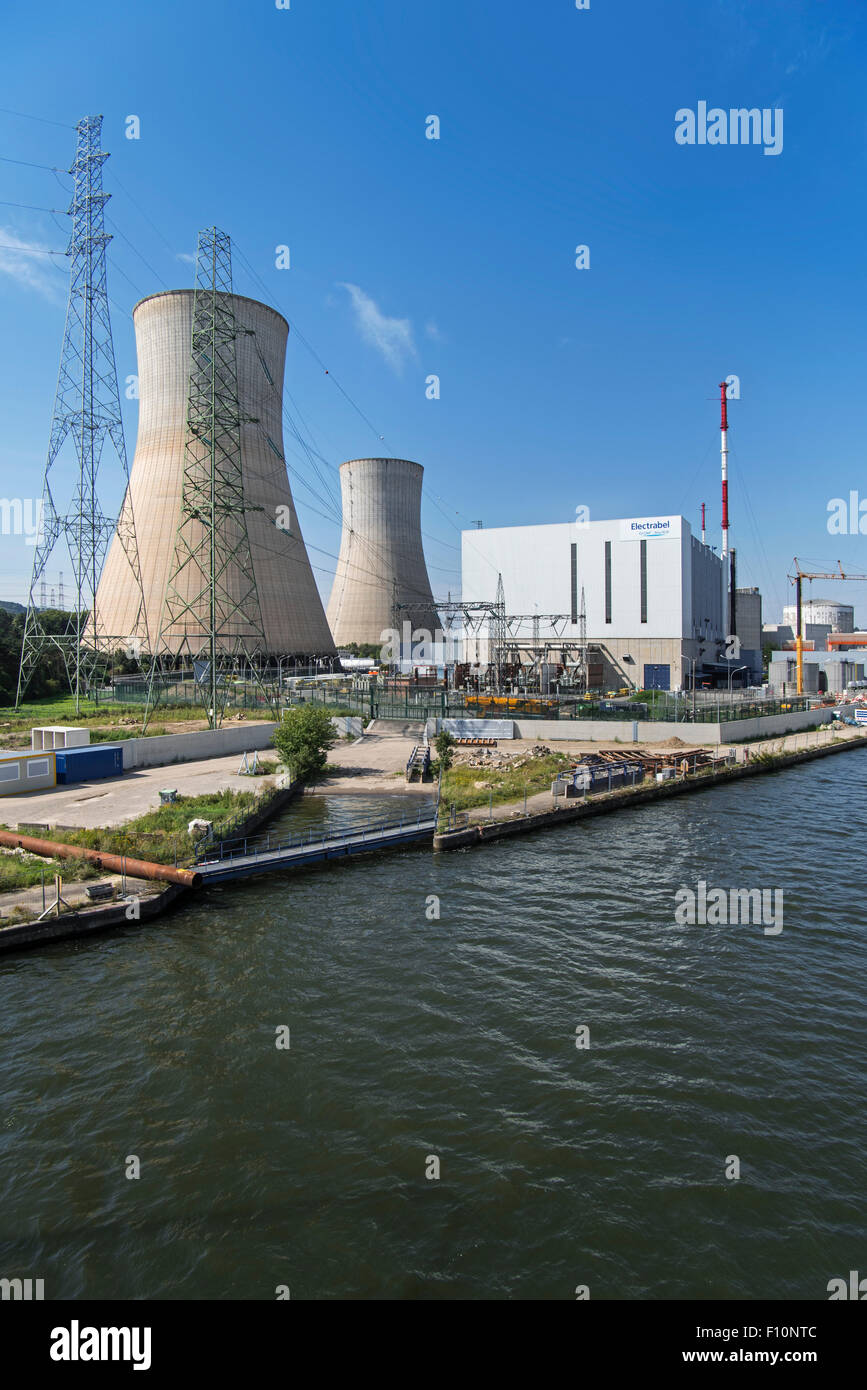 Cooling towers of the Tihange Nuclear Power Station along the Meuse River at Huy / Hoei, Liège / Luik, Belgium Stock Photo