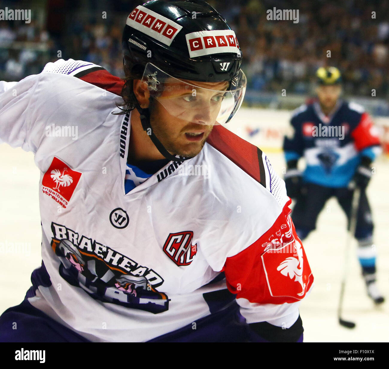 Ingolstadt, Bavaria, Germany. 22nd Aug, 2015. from left Stefan MEYER (Glasgow), .Hockey Champions League, match day 2.ERC Ingolstadt vs Braehead Cland Glasgow, .Ingolstadt, Saturn Arena, August 23th, 2015.48 teams of 12 European countries take part in the Hockey Champions League, finally the favorite German teams wins 5:2 over the team of Glasgow. © Wolfgang Fehrmann/Wolfgang Fehrmann/ZUMA Wire/Alamy Live News Stock Photo