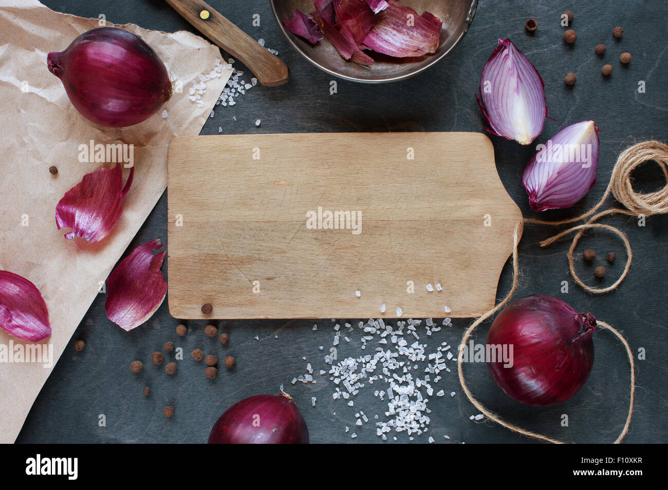 Rope of onions hi-res stock photography and images - Alamy