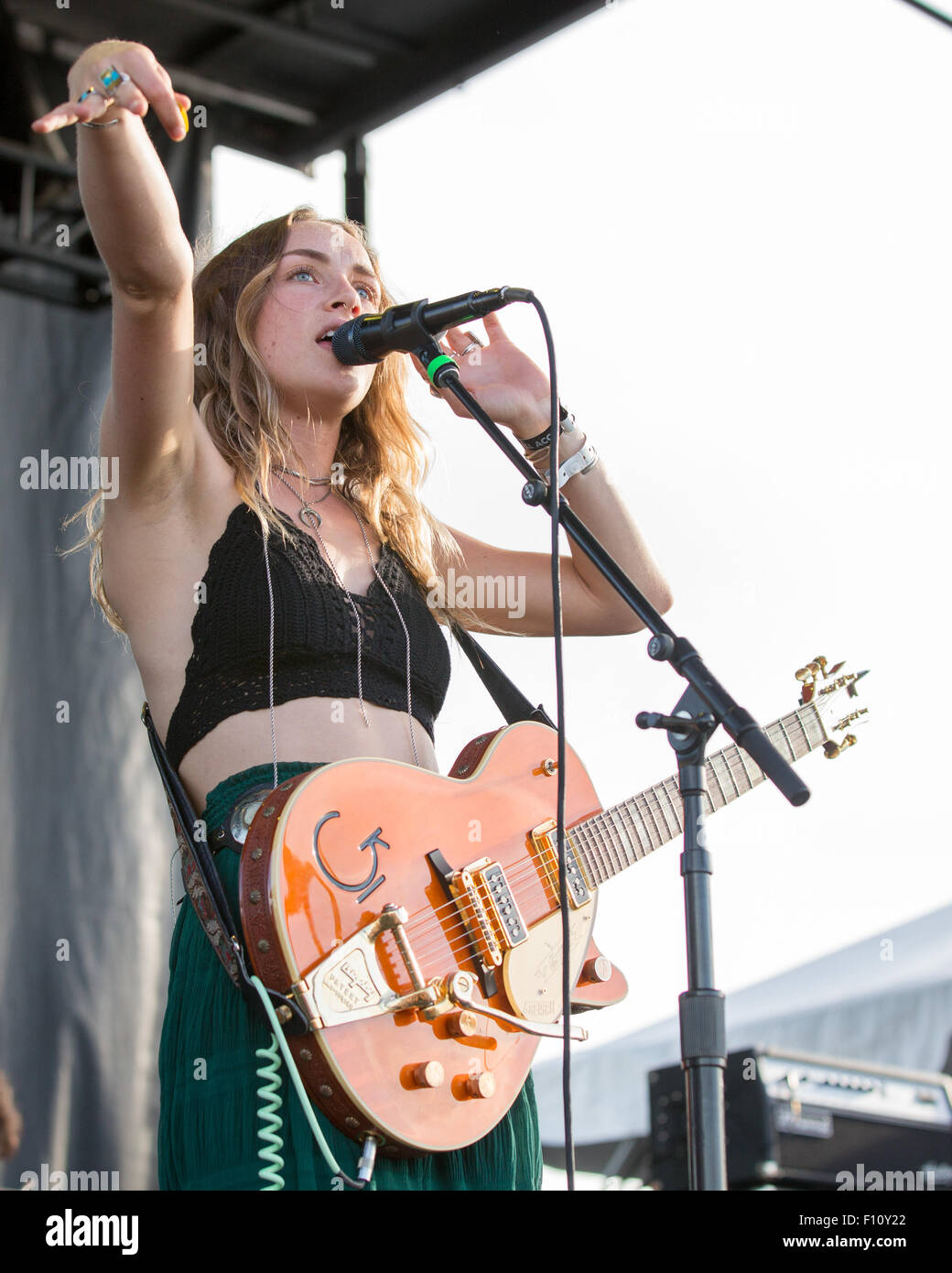 Wantagh, New York, USA. 23rd Aug, 2015. Singer DELLA DAY performs live ...