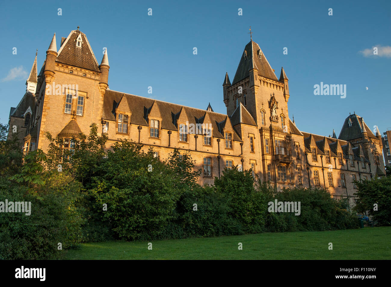 Royal victoria patriotic building hires stock photography and images Alamy