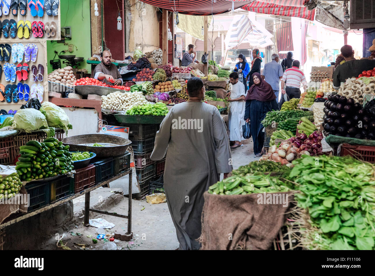 fruit and vegetables in the Souk of Aswan, Egypt Stock Photo Alamy