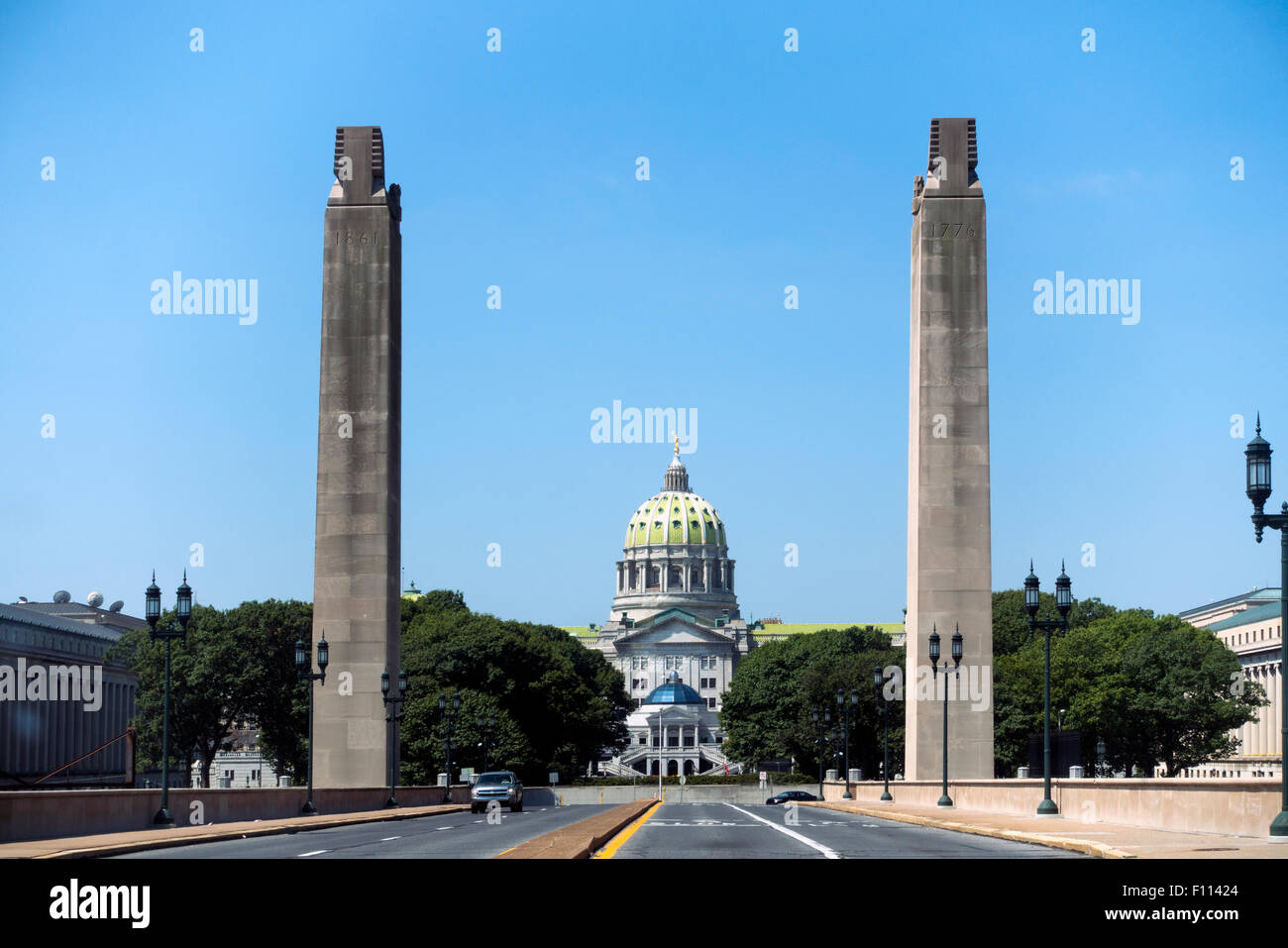 Harrisburg PA state capitol building Stock Photo Alamy