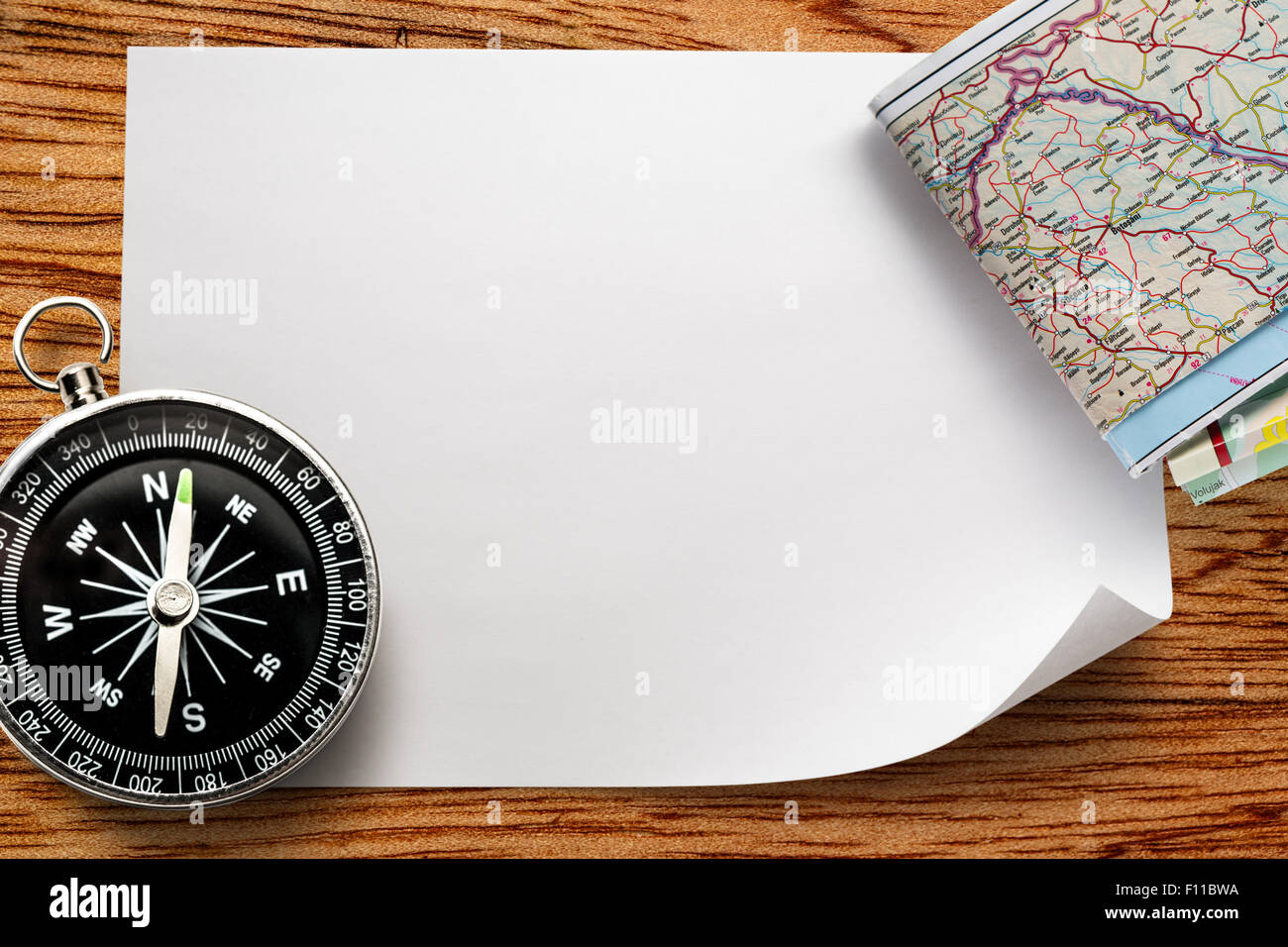 Compass and map hi-res stock photography and images - Alamy