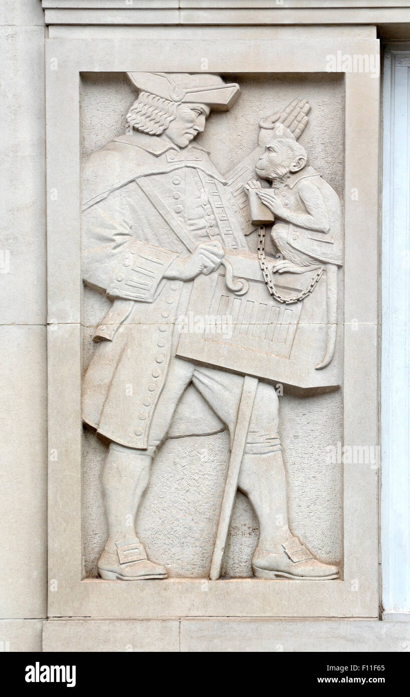 London, England, UK. Buchanan House (1934) 3 St James's Square, SW1. Facade detail by Newbury