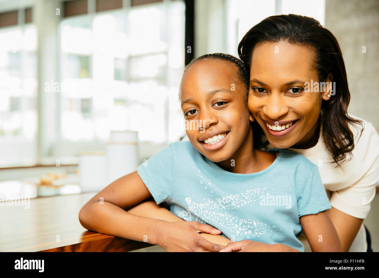 Black mother daughter hugging hires stock photography and images Alamy