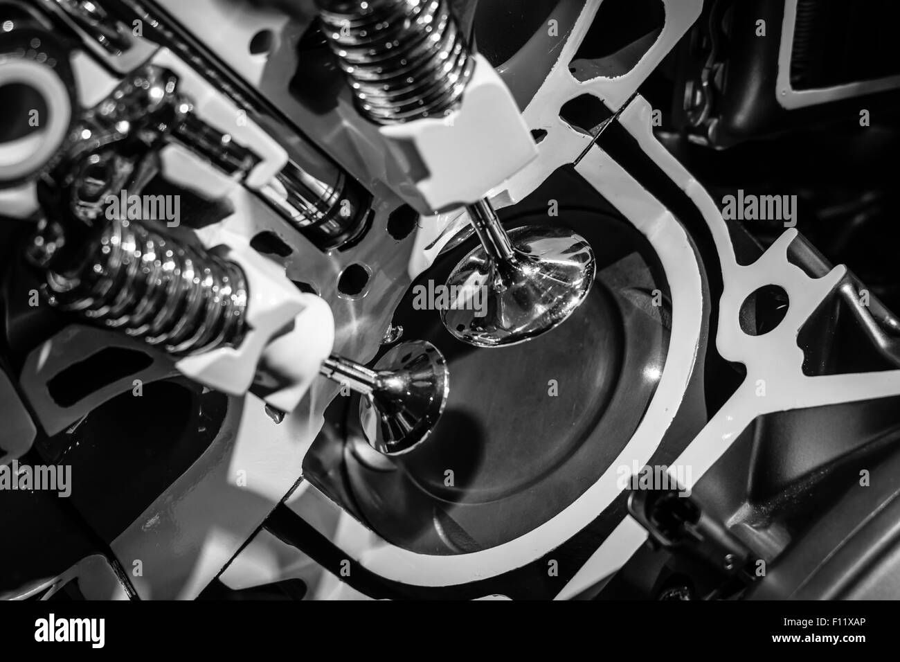 Engine piston cross section Black and White Stock Photos & Images Alamy