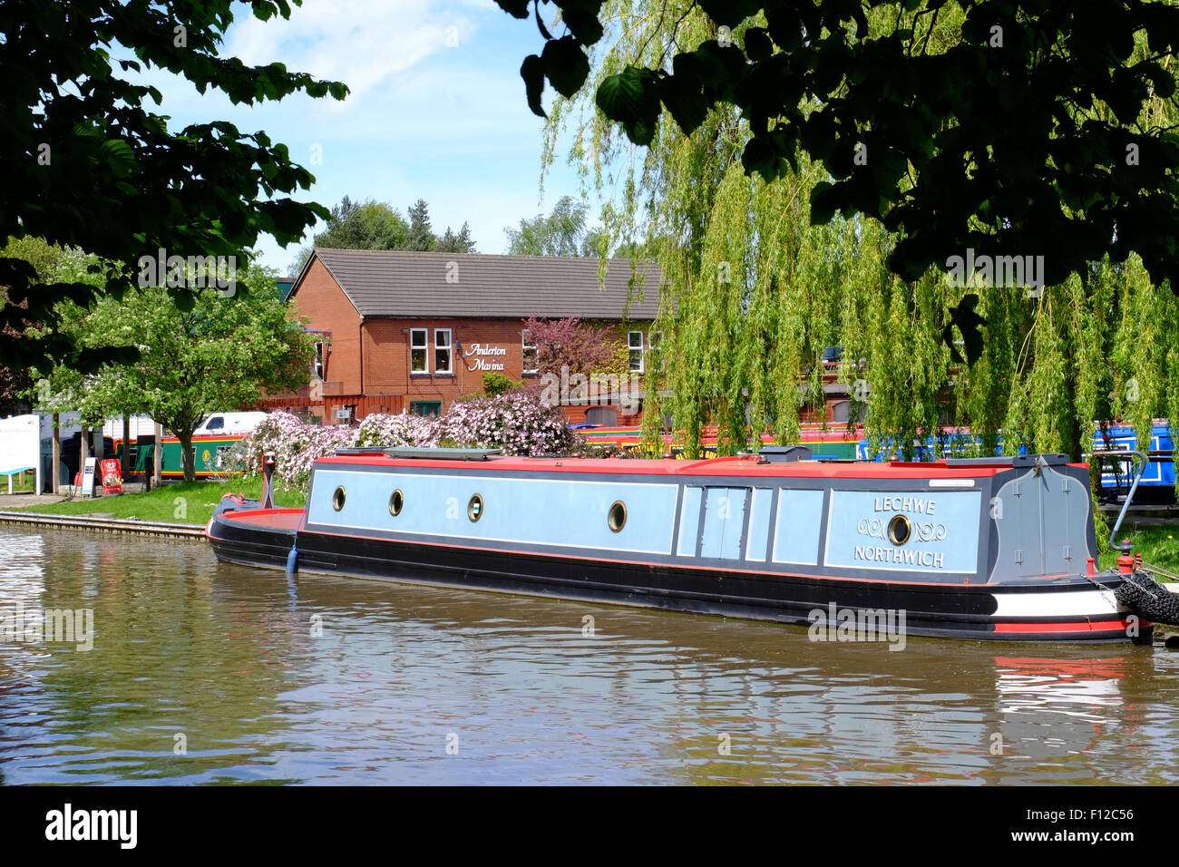 Trent and Mersey Canal by the Anderton Lift, Cheshire Stock Photo