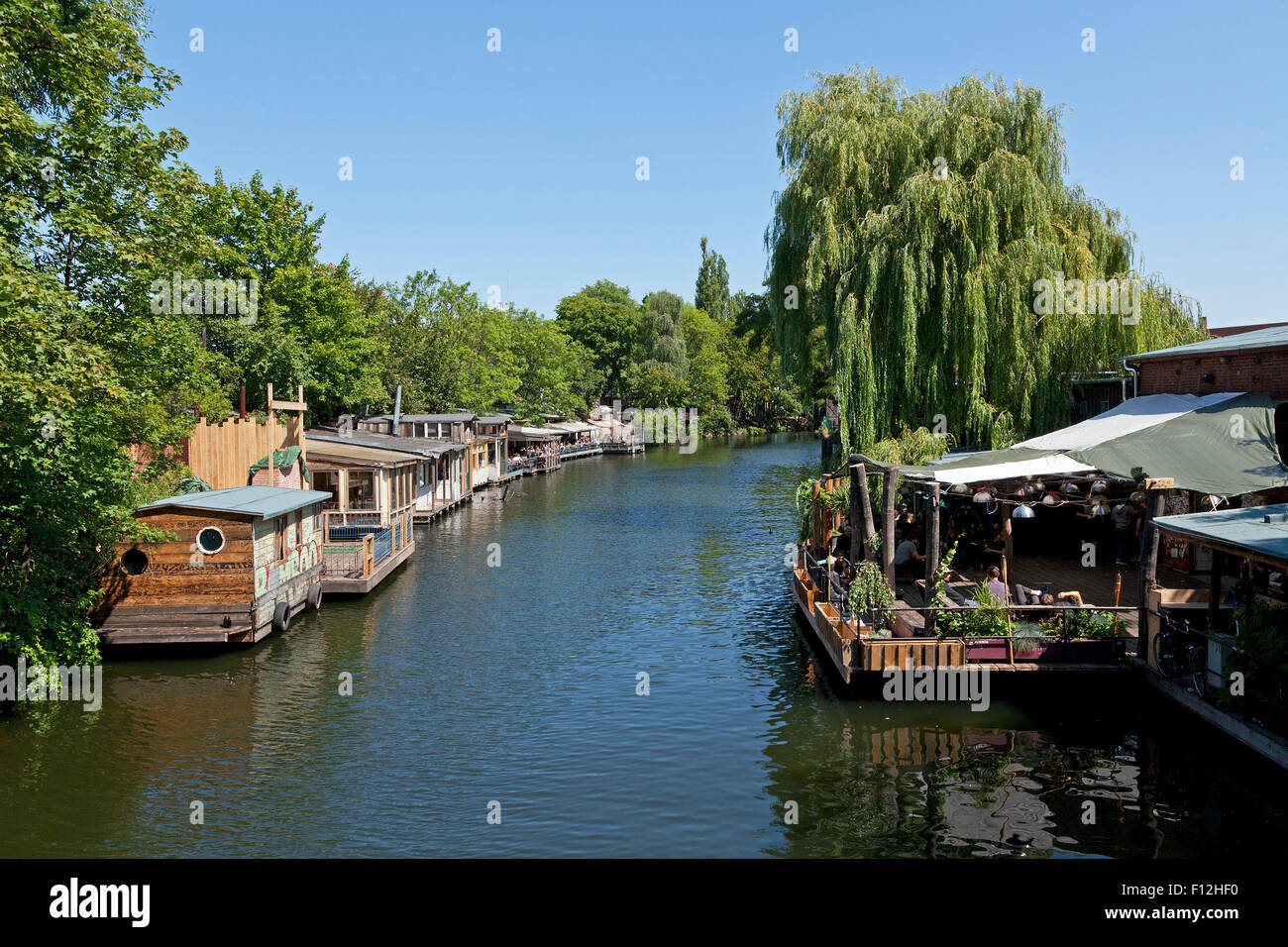 restaurants, Flutgraben, Kreuzberg, Berlin, Germany Stock Photo Alamy