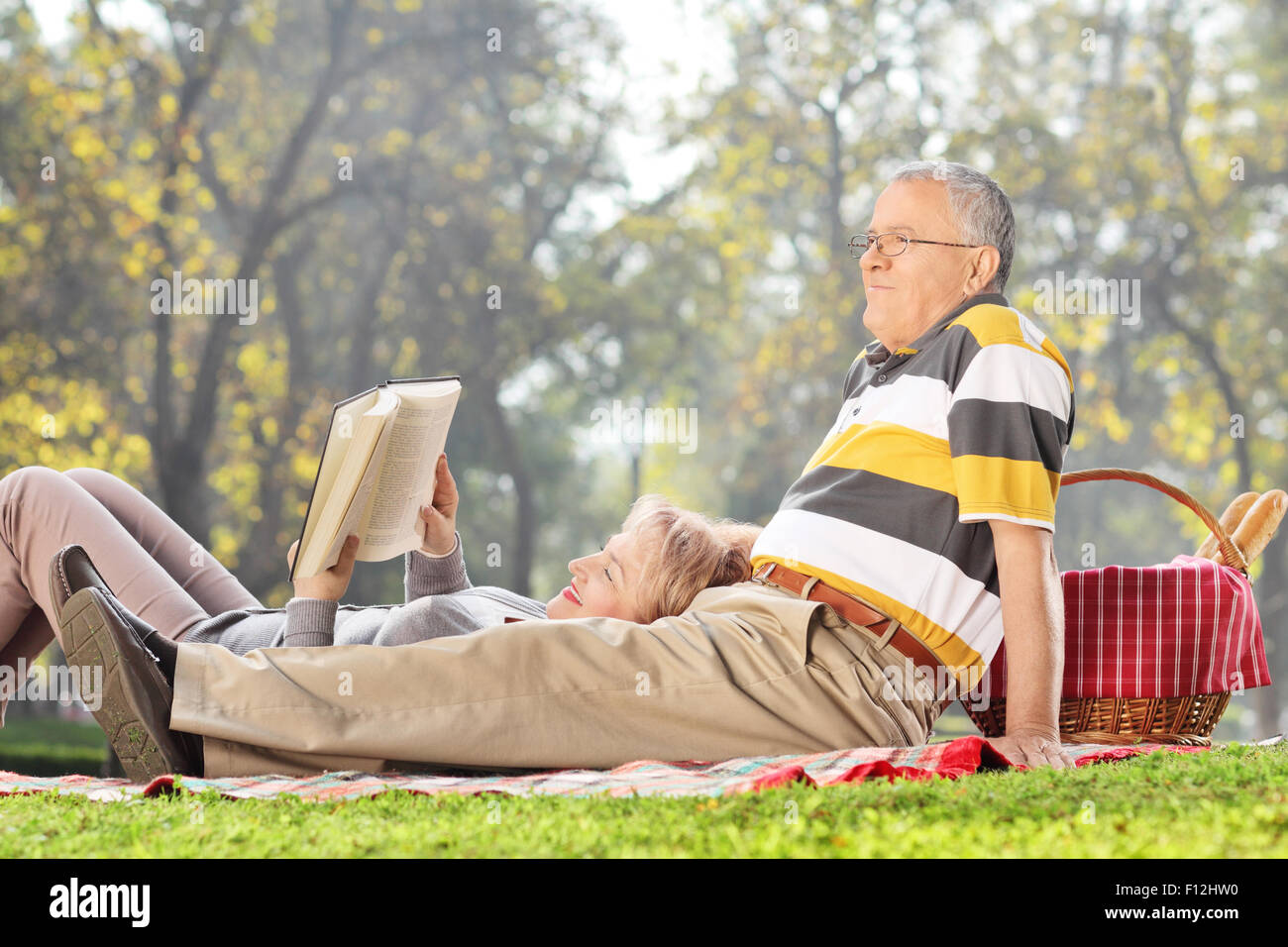 Picnic park bread hi-res stock photography and images - Alamy