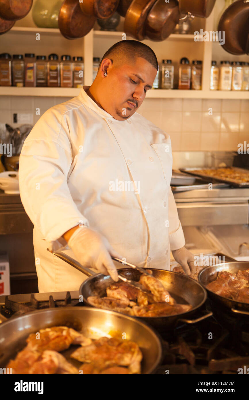 chef prepare chicken for a special dinner, Members’ Dinner at Roblar Winery, Santa Ynez Valley, California Stock Photo
