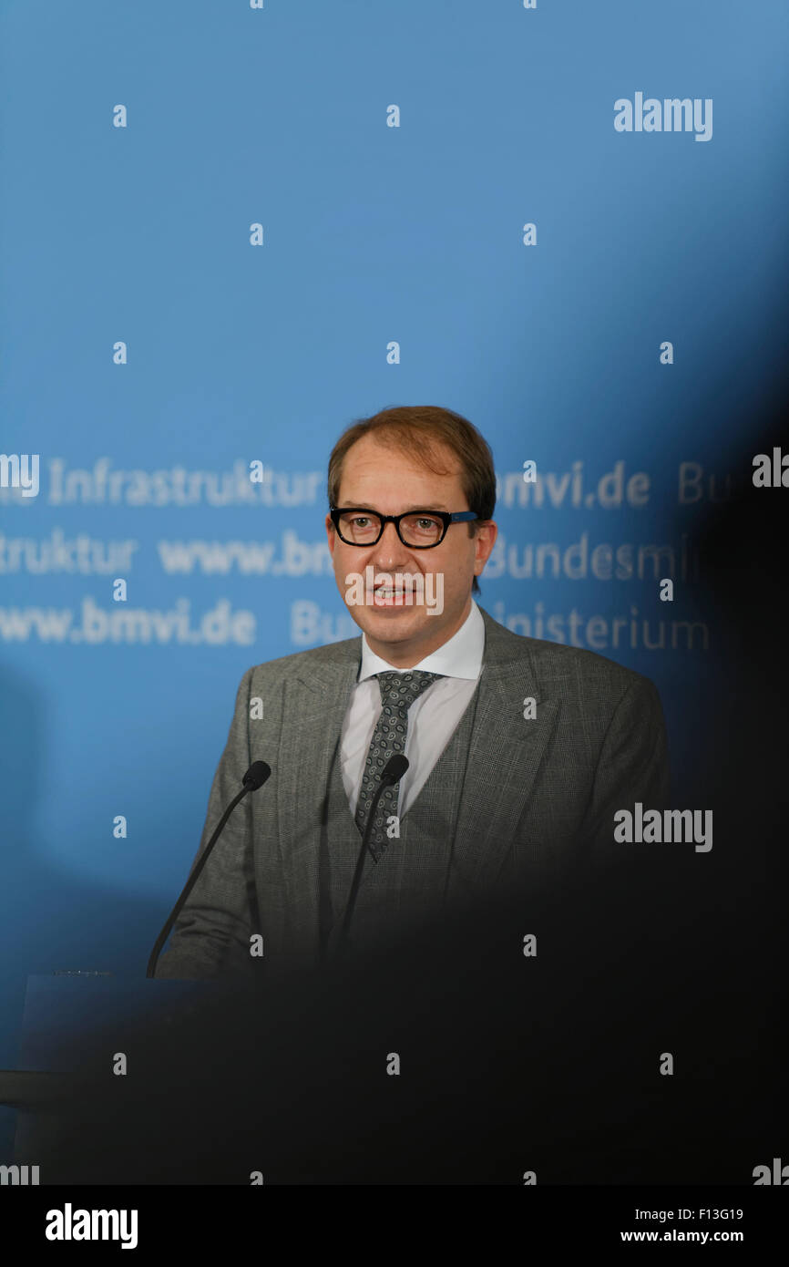 Berlin, Germany, and Bundesverkehrskehrs- -infrastrukturminister Alexander Dobrindt, CSU Stock Photo