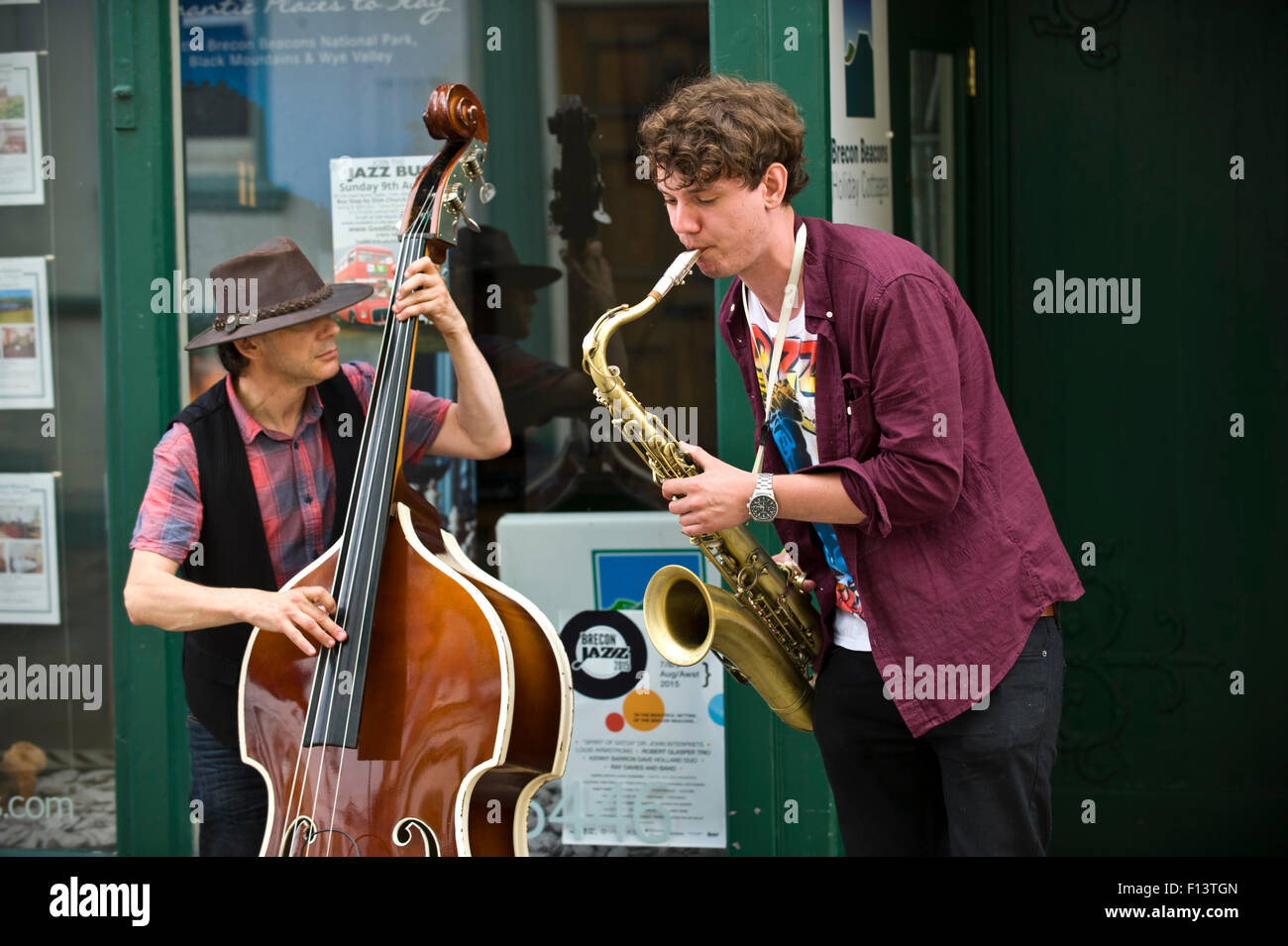 Street performers on the streets during Brecon Jazz Festival 2015 Stock Photo