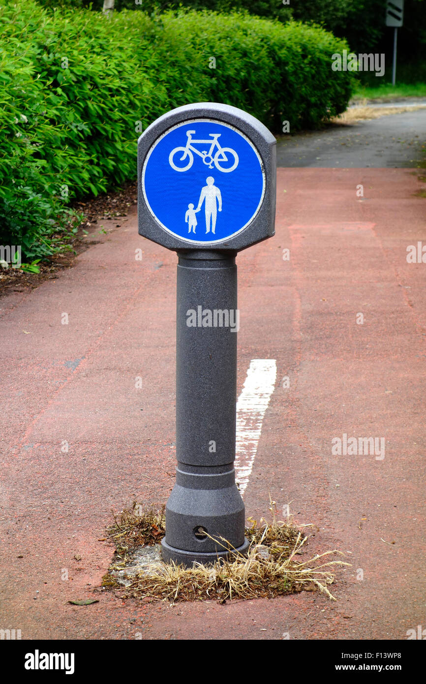 Sign for Divided Cycle Way and Pedestrian Footpath, Castle Douglas, Dumfries & Galloway, Scotland Stock Photo