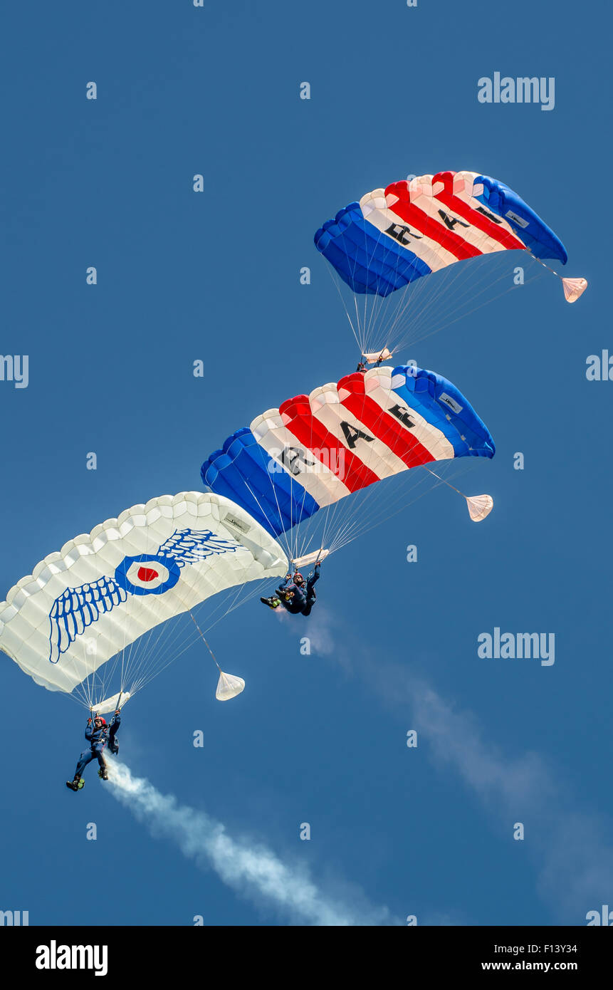 Gq236 ram air parachute hires stock photography and images Alamy