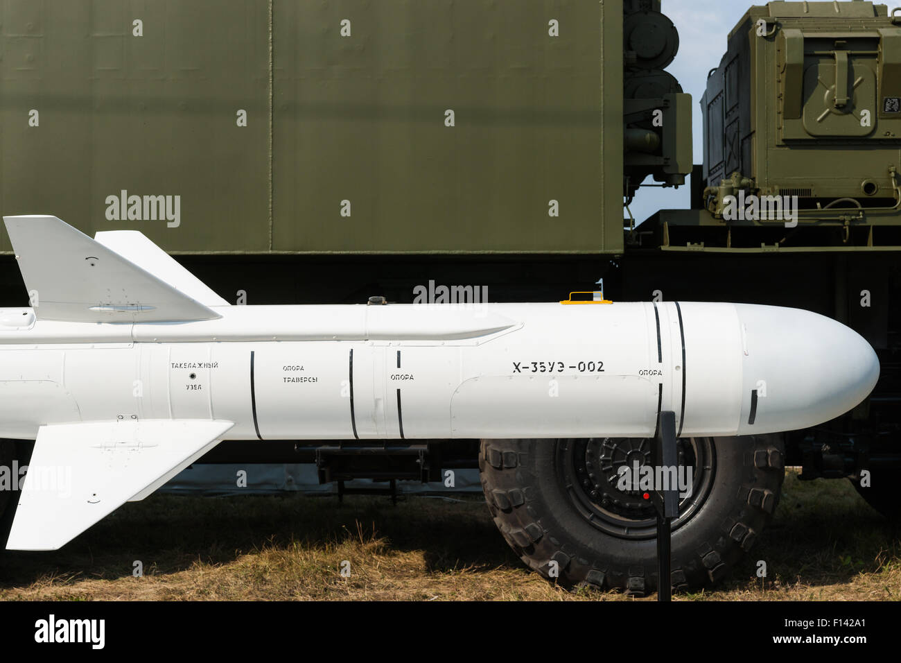 Moscow, Russia, Wednesday, August 26, 2015. The Twelfth International Moscow Aerospace Show MAKS 2015 was opened in Zhukovsky city in the Moscow Region on August 25, 2015. The aim of the show is to demonstrate Russian aerospace achievements, make contracts and negotiate international projects. Details of the launching vehicle and a missile of the shore-based Bal anti ship missile system on display at the air show. Credit:  Alex's Pictures/Alamy Live News Stock Photo