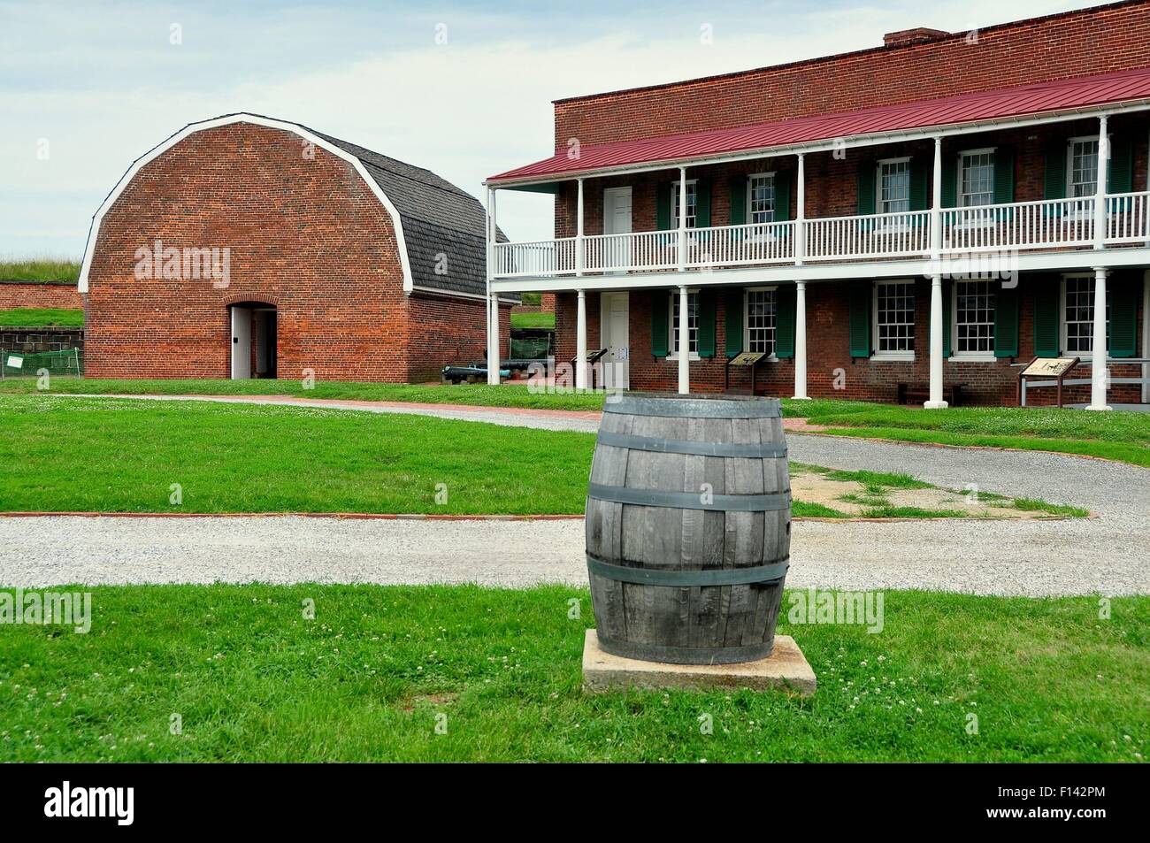 Baltimore, Maryland:  18th century Powder Magazine and soldiers' barracks with balcony at Fort McHenry national park Stock Photo