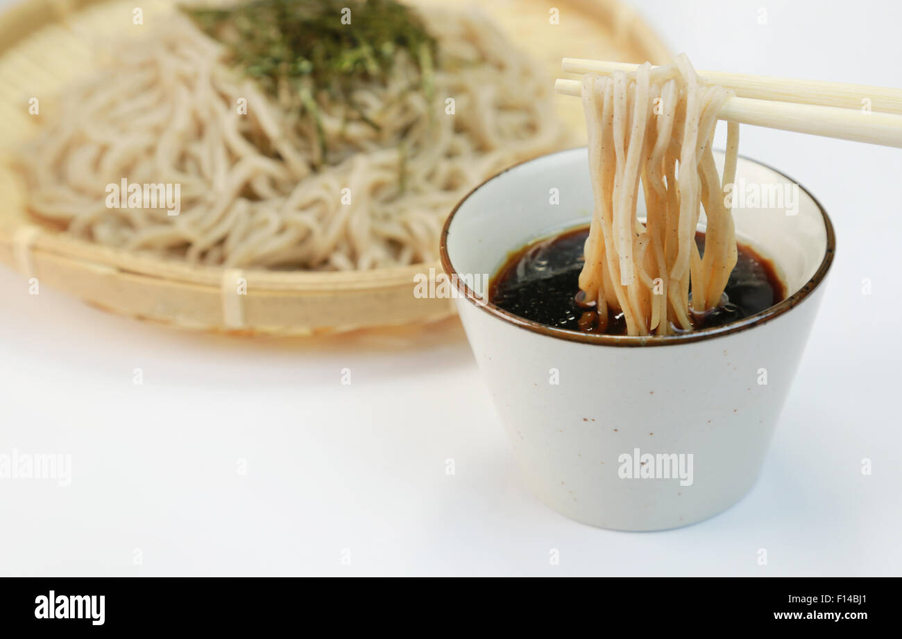 Chilled Soba Noodles Stock Photo Alamy