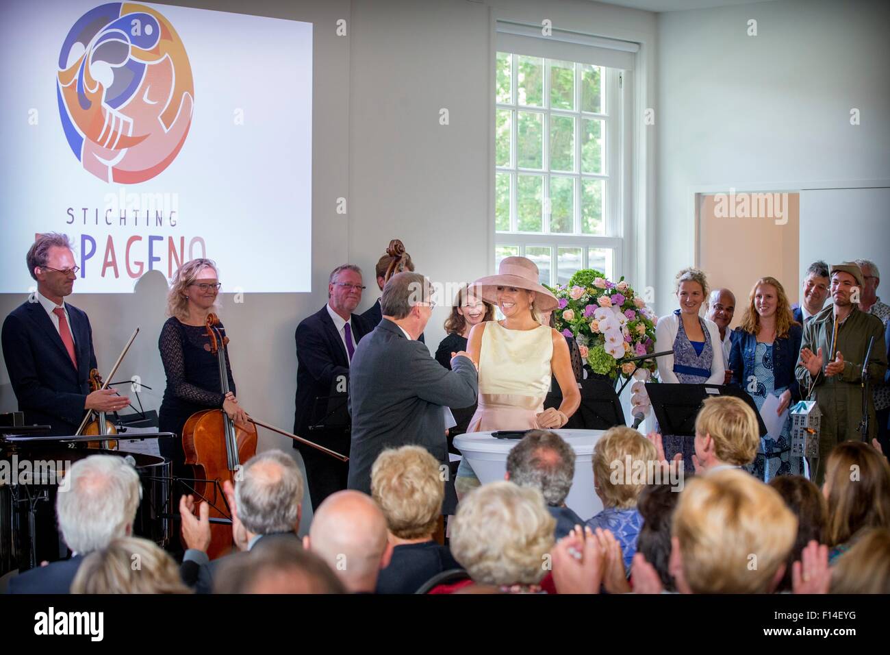 Laren, The Netherlands. 26th Aug, 2015. Queen Maxima of The Netherlands opens the Papageno house in Laren, The Netherlands, 26 August 2015. At the house youth with autism learn to live independently and take part in work experience and offers an restaurant and theater where the youth can work in. Photo: Patrick van Katwijk/ POINT DE VUE OUT/dpa/Alamy Live News Stock Photo