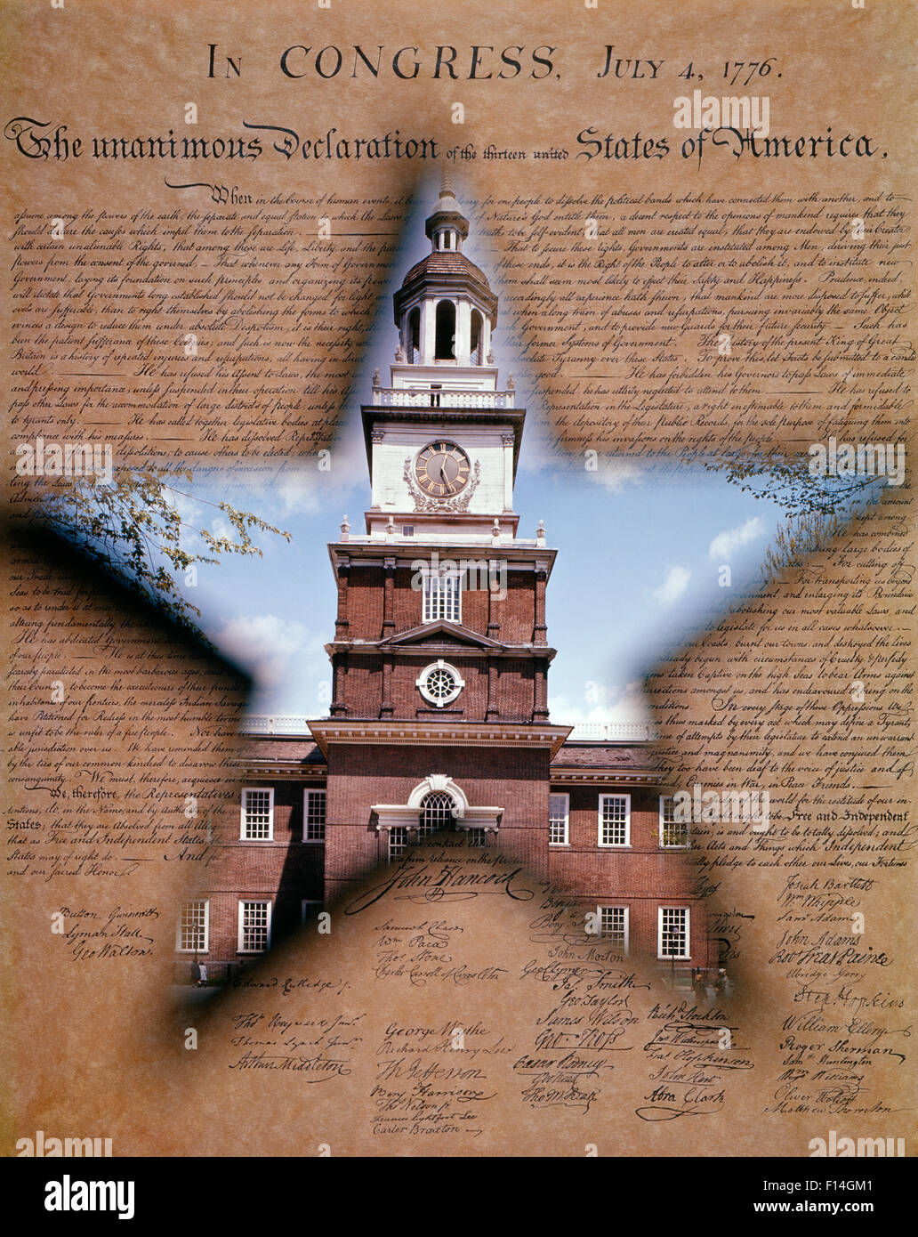 INDEPENDENCE HALL PHILADELPHIA INSIDE A STAR SHAPE IN THE CENTER OF DECLARATION OF INDEPENDENCE Stock Photo