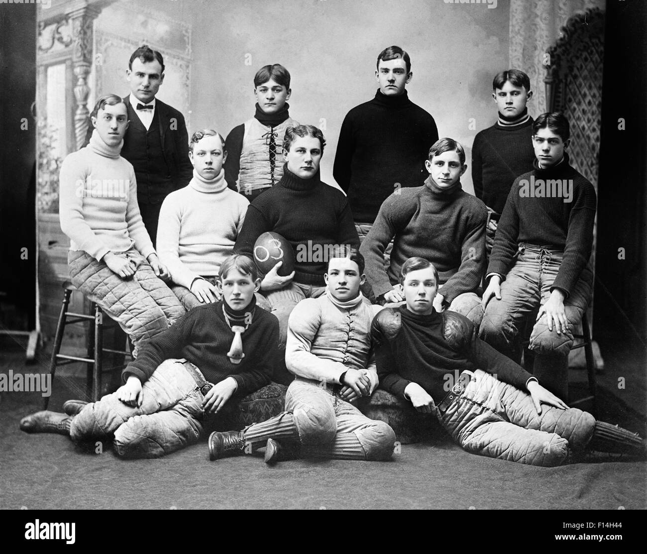 Boys wearing school uniforms hires stock photography and images Alamy