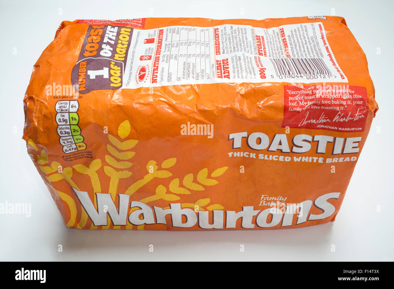 Warburtons Toastie Thick Sliced White Bread Loaf Stock Photo Alamy
