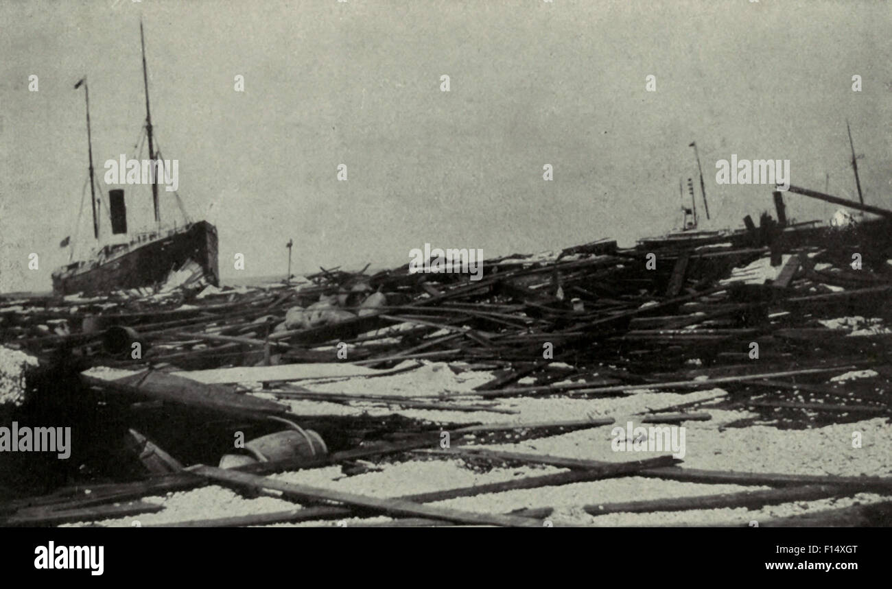 One of the Jetties covered with debris and dead bodies of people and animals after Galveston Hurricane, 1900 Stock Photo