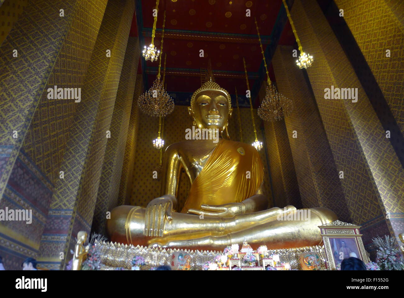 Golden Buddha statue Bangkok Thailand Stock Photo - Alamy