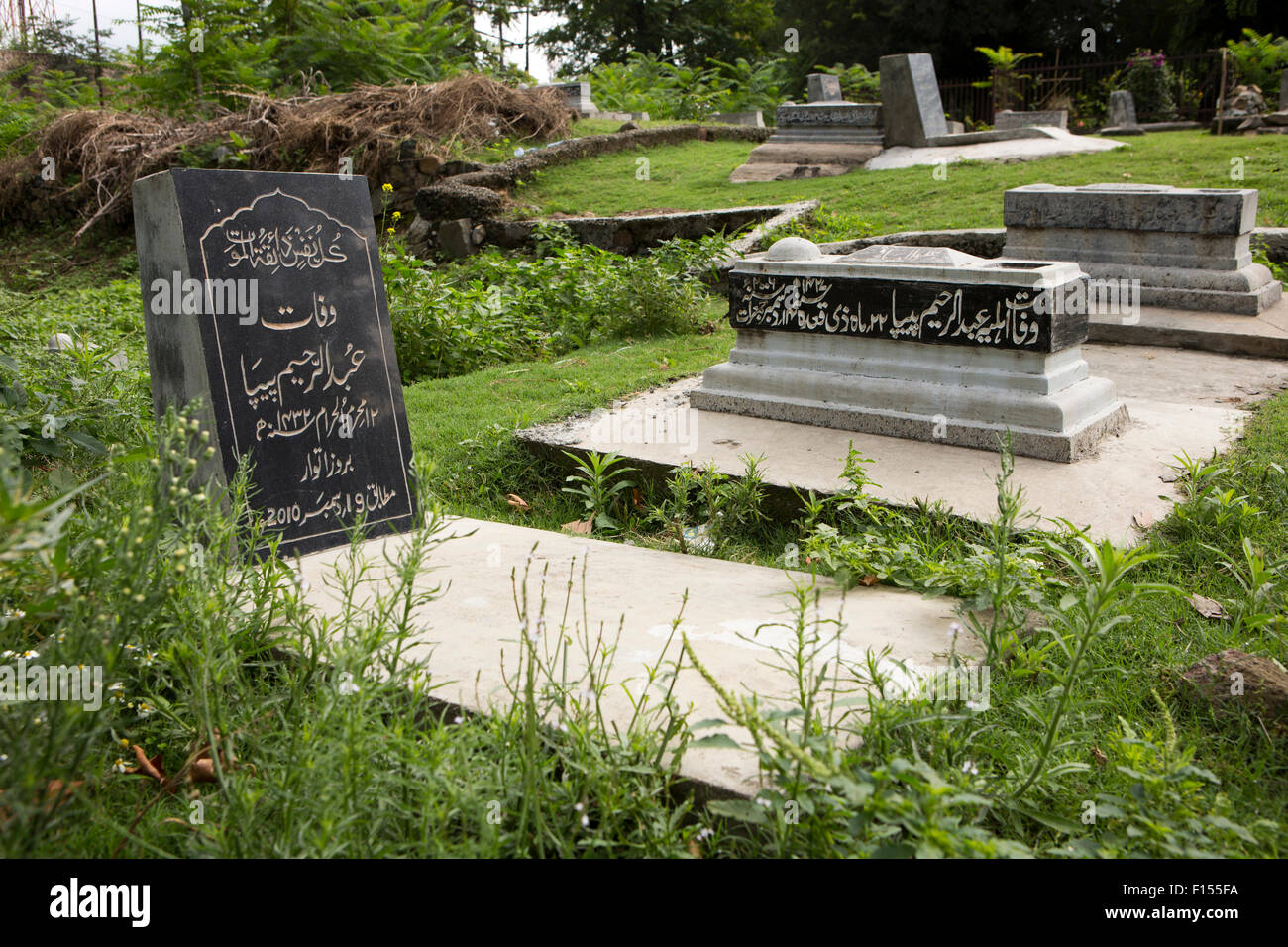 India, Jammu & Kashmir, Srinagar, Kathi Darwaza, Moslem graves Stock Photo