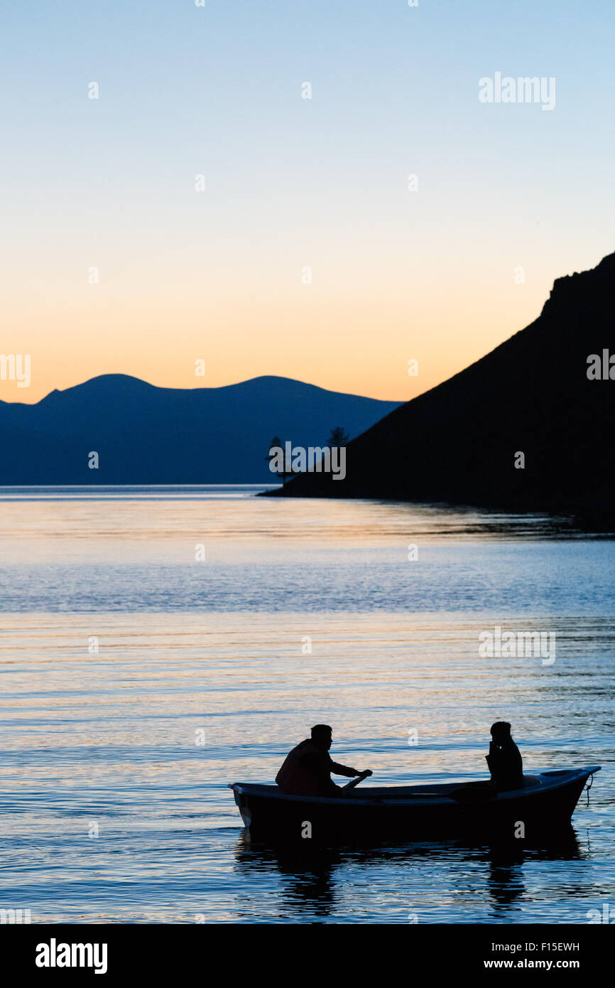Lake fishing boat hi-res stock photography and images - Alamy