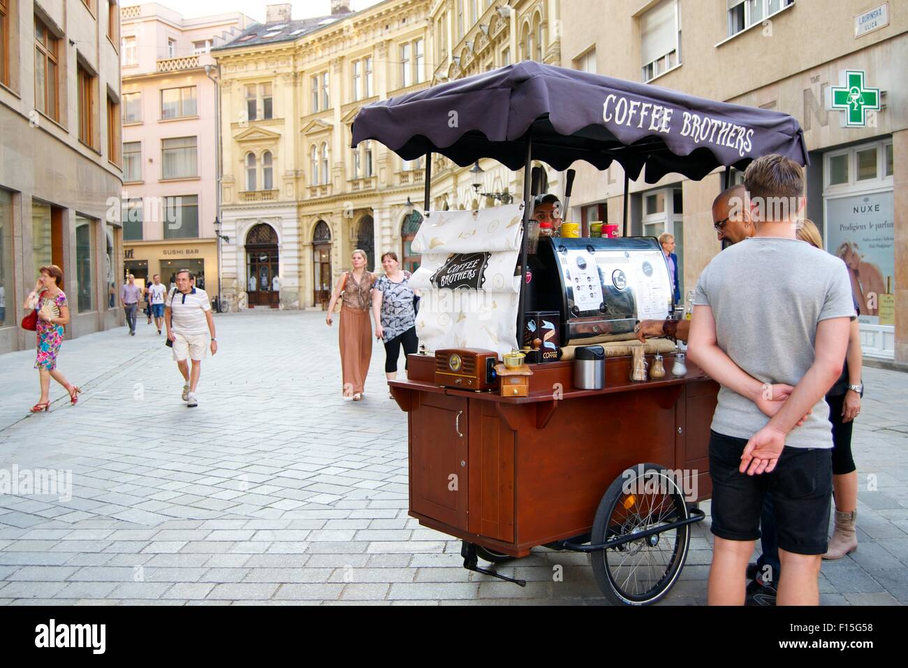 Coffee Street Vendor High Resolution Stock Photography and Images Alamy