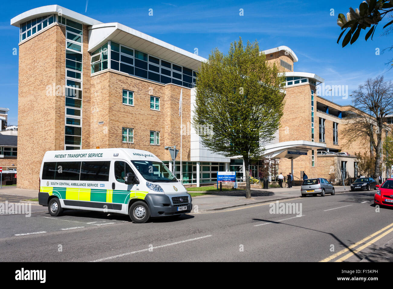 Ambulance leaving A&E department of the Royal Berkshire Hospital, Reading, Berkshire, England, GB, UK. Stock Photo