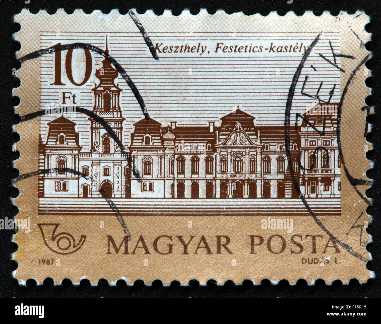 Magyar Posta 1987 Dudas 10Ft castle house Keszthely Festetics-kastely SZE SZEK stamp Stock Photo