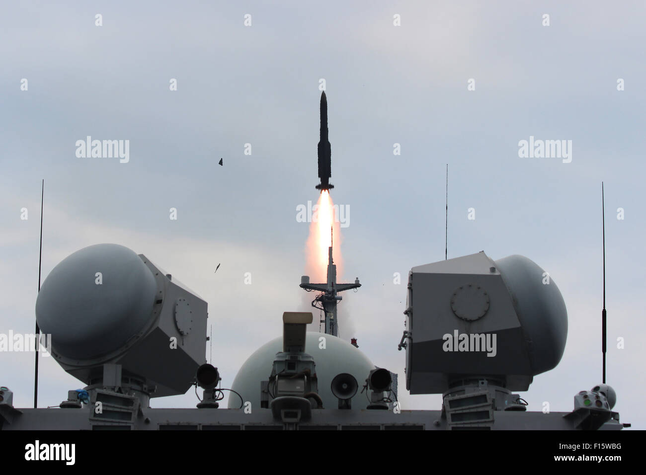 Defense missiles hi-res stock photography and images - Page 13 - Alamy