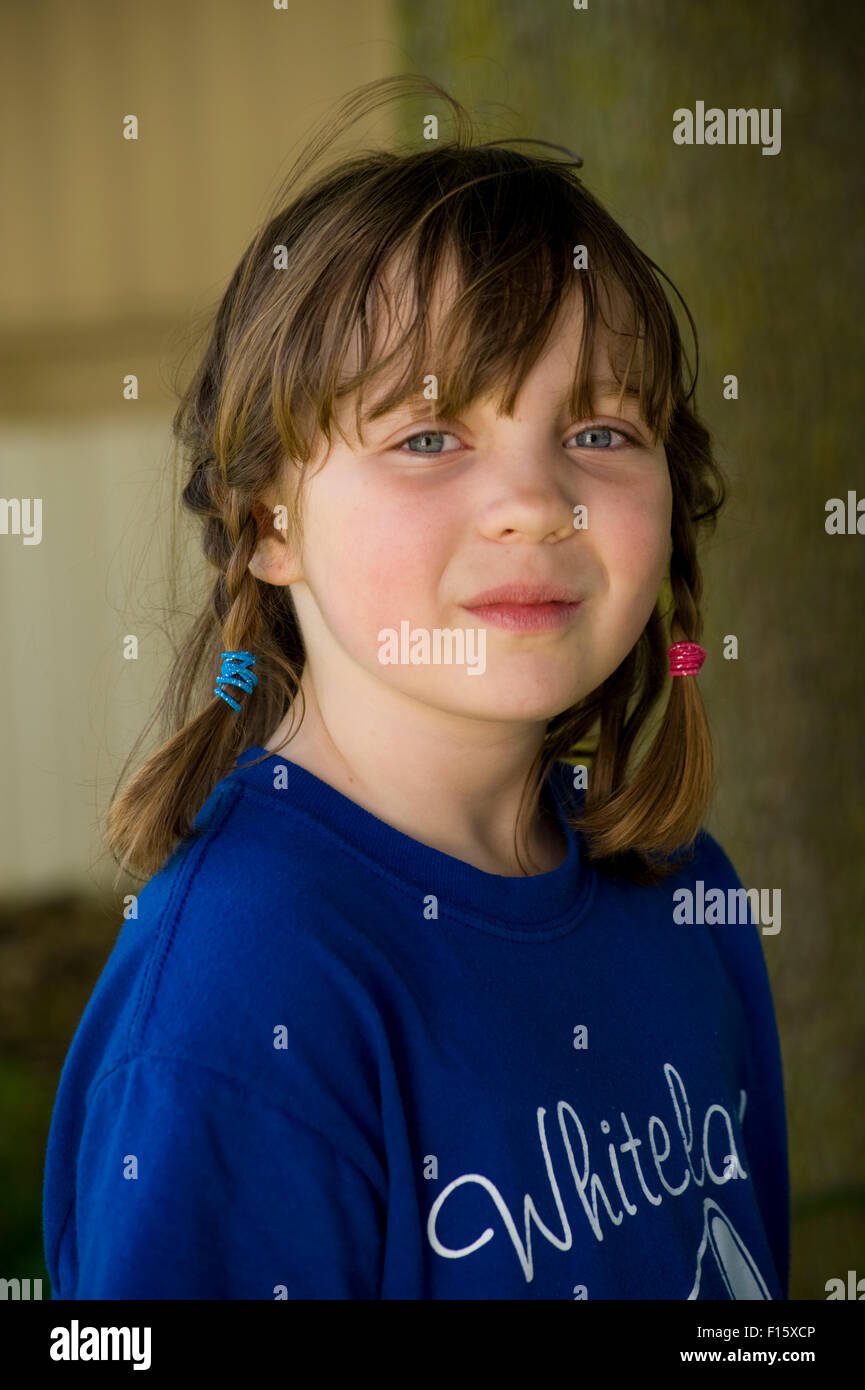 Sad 6 year old girl hi-res stock photography and images - Alamy