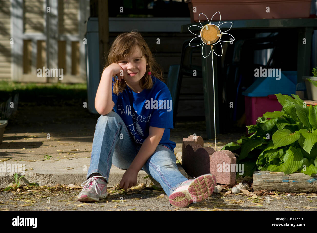 Sad 6 year old girl hi-res stock photography and images - Alamy
