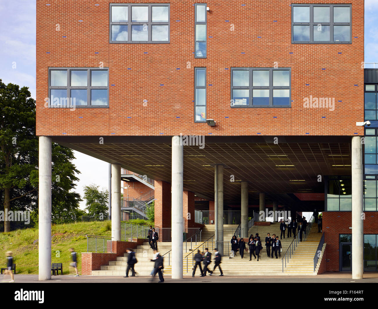 Entrance with students arriving. Moseley School, Birmingham, United