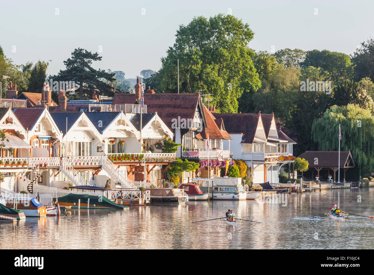 England, Oxfordshire, HenleyonThames, Boathouses and Rowers on River Thames Stock Photo Alamy