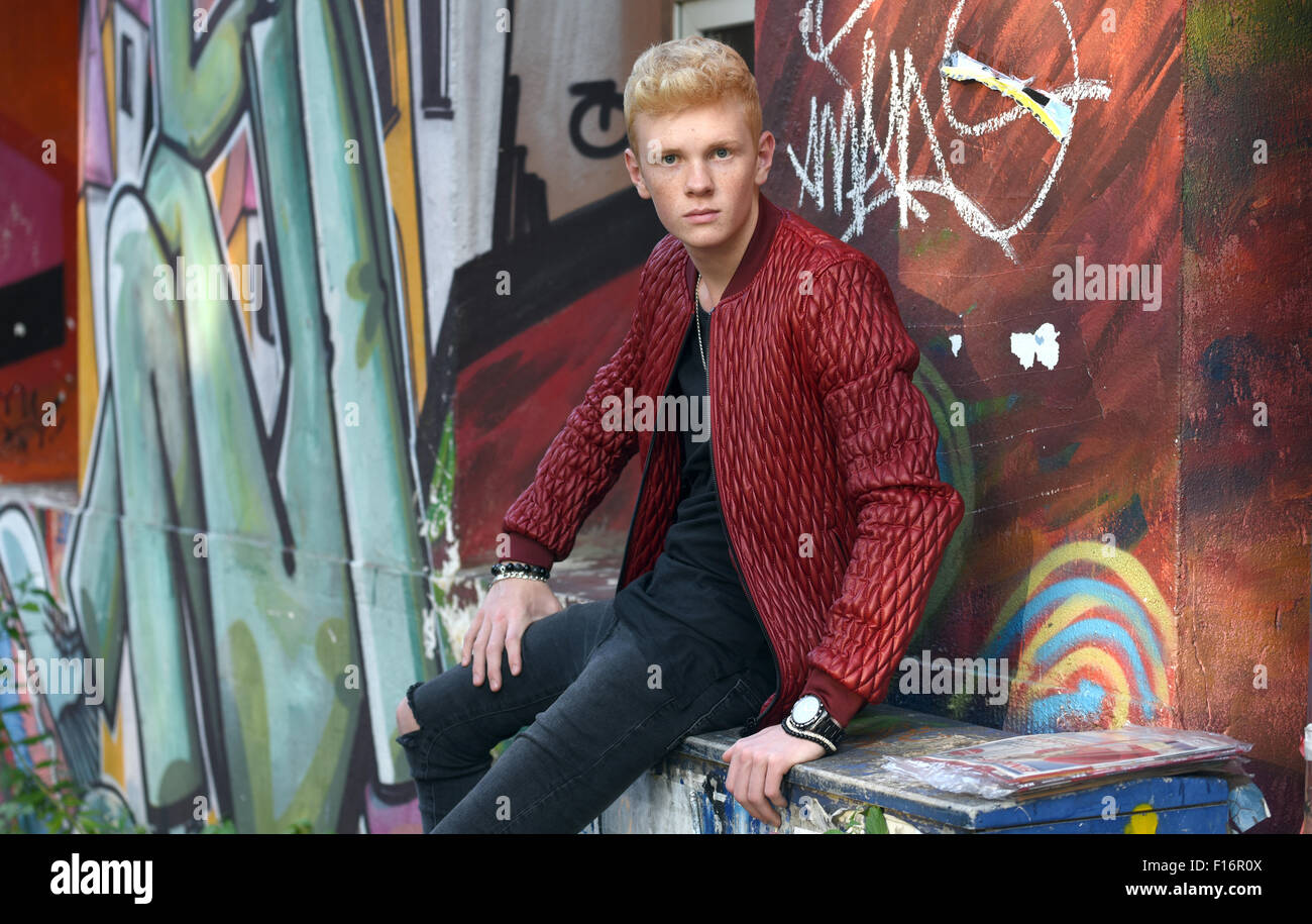 dpa-Exclusive ? Artist Leon Loewentraut poses at a photo shoot in the ...