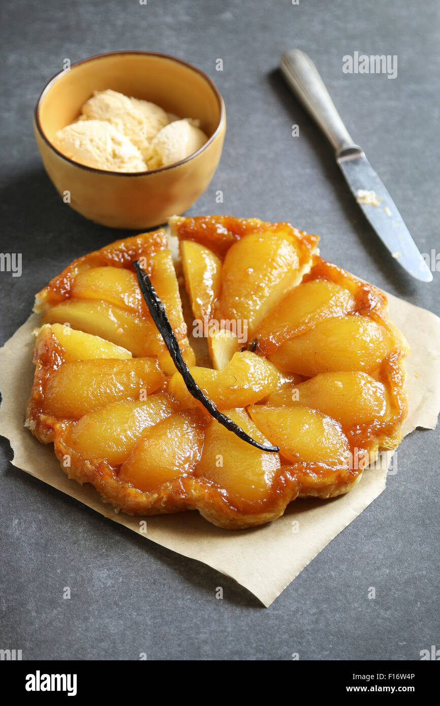 Pear Tarte Tatin Stock Photo 86817942 Alamy