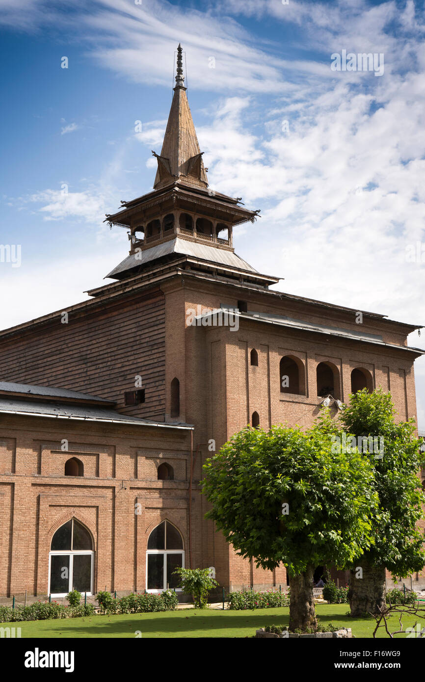 India, Jammu & Kashmir, Srinagar, Nowhatta, Jamia Masjid, Exterior From ...