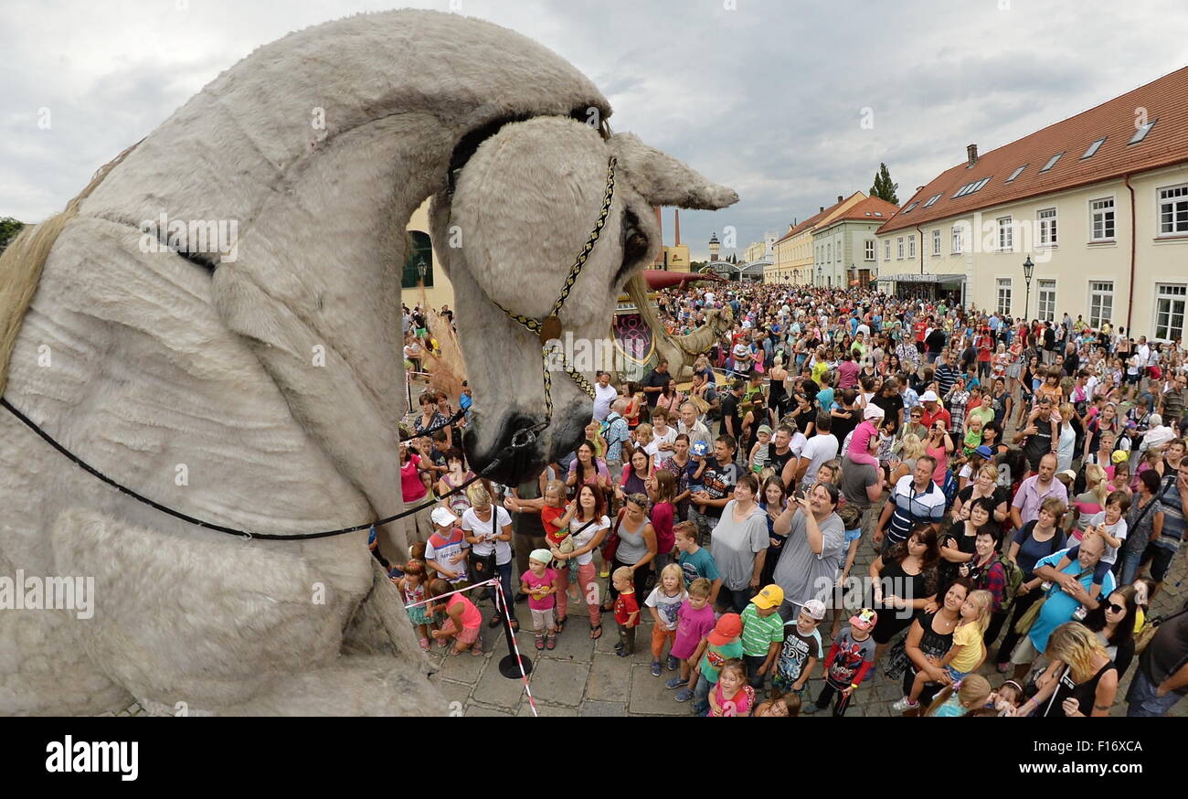 Giant festival puppets spain hires stock photography and images Alamy