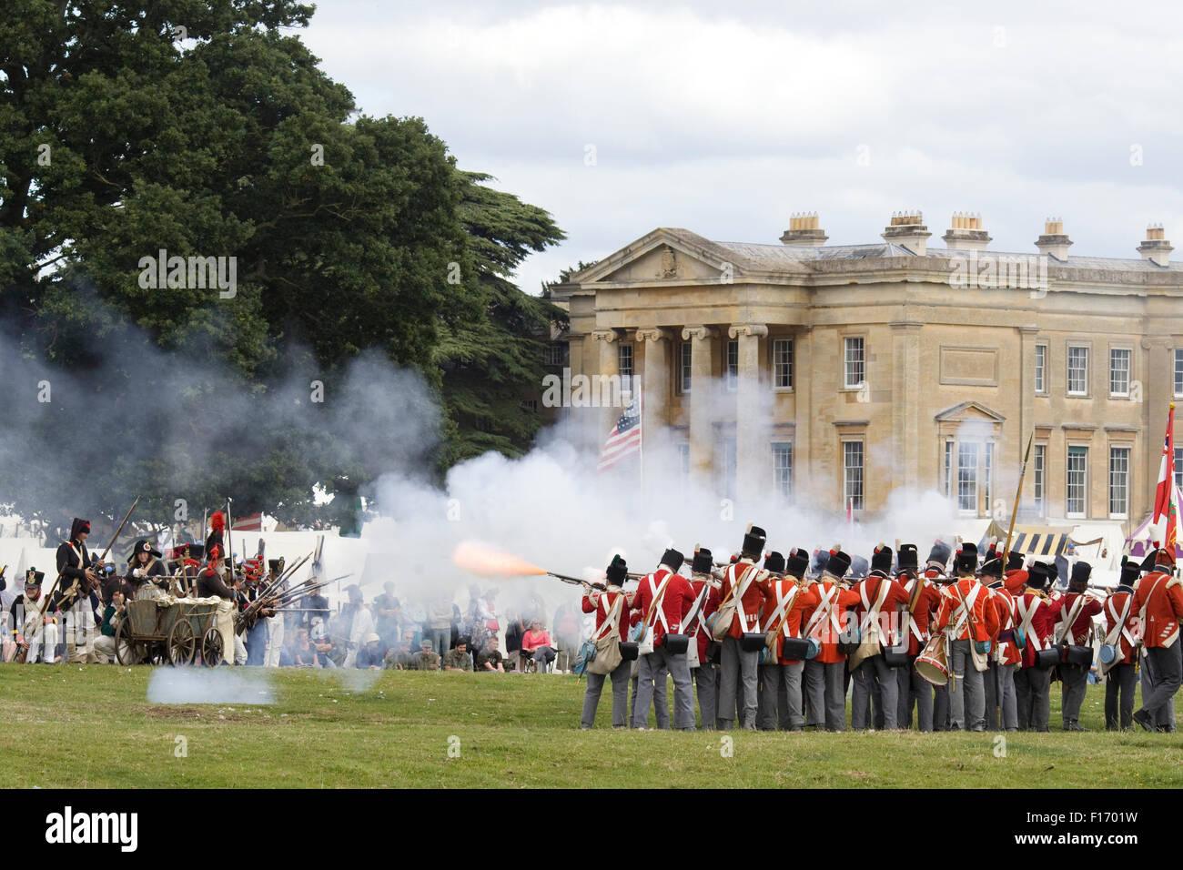 Reenactment of the 33rd Regiment foot soldiers in battle Stock Photo