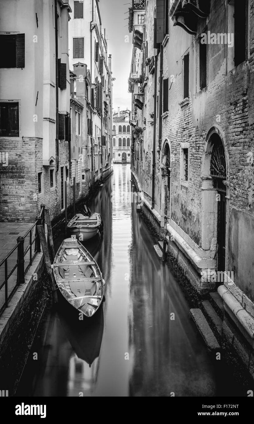Black nad white canal and gondola in Venice, Italy Stock Photo - Alamy