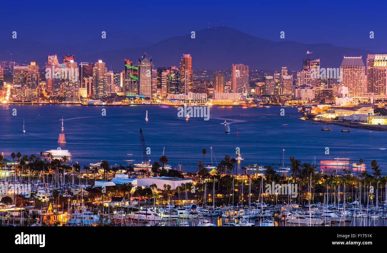 Scenic San Diego Panorama at Night. Shelter Island Yacht Basin, North ...