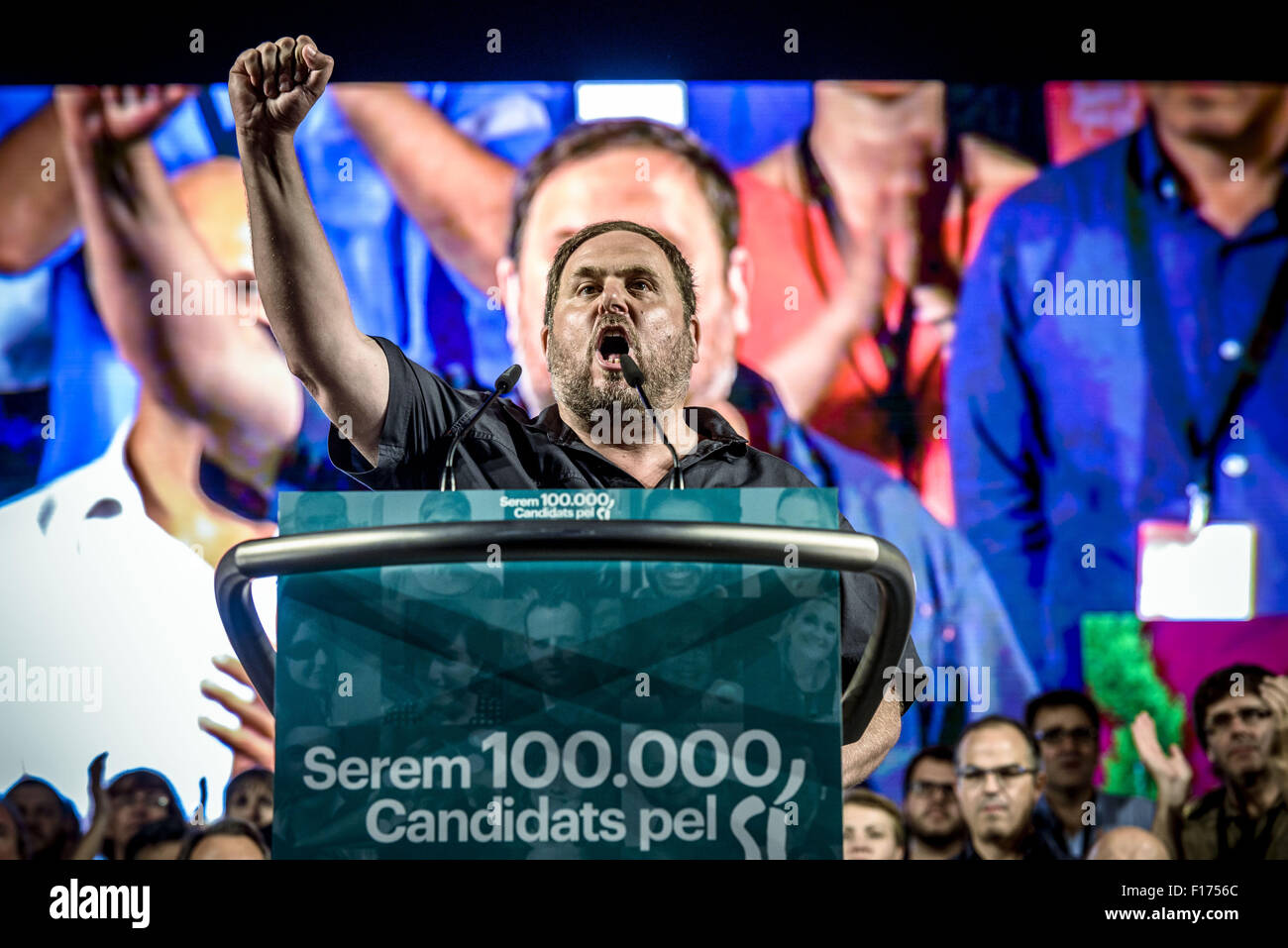 Barcelona, Catalonia, Spain. 28th Aug, 2015. ORIOL JUNQUERAS, president of the ERC party and number 5 of the pro-independence cross-party electoral list 'Junts pel Si' (Together for the yes) delivers a lively speech during the 'Festival of the Candidates' in Barcelona. Credit:  Matthias Oesterle/ZUMA Wire/Alamy Live News Stock Photo