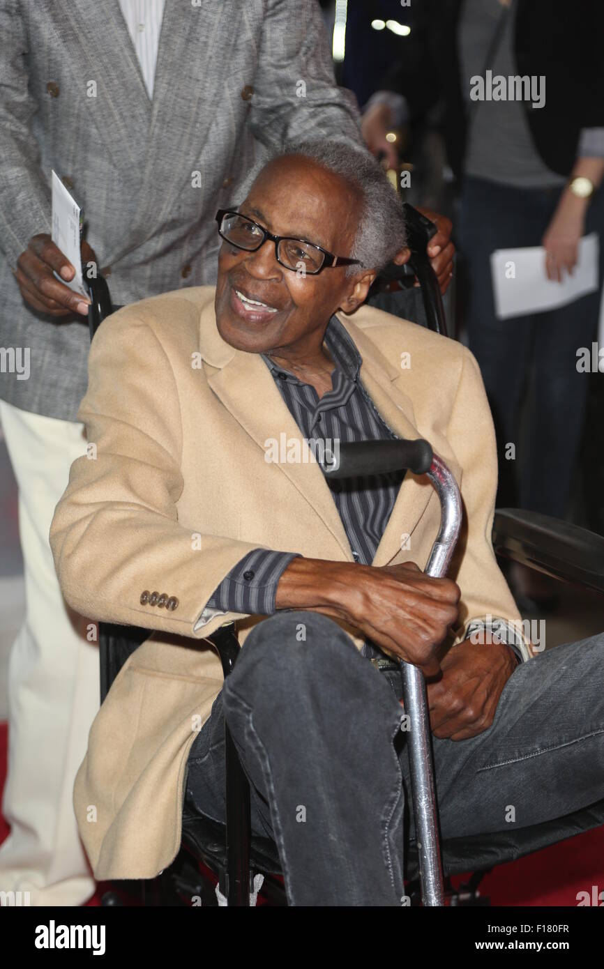 'The Phantom of the Opera' held at The Hollywood Pantages Theatre - Arrivals  Featuring: Robert Guillaume Where: Los Angeles, California, United States When: 18 Jun 2015 Stock Photo