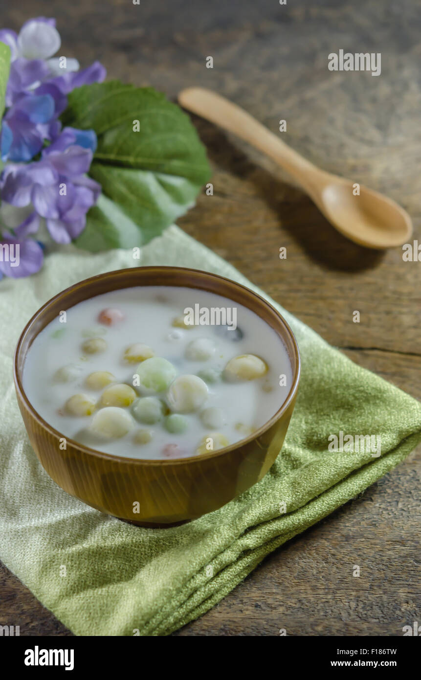 Bua Loy (Rice Dumplings in Coconut Milk) asian dessert Stock Photo Alamy